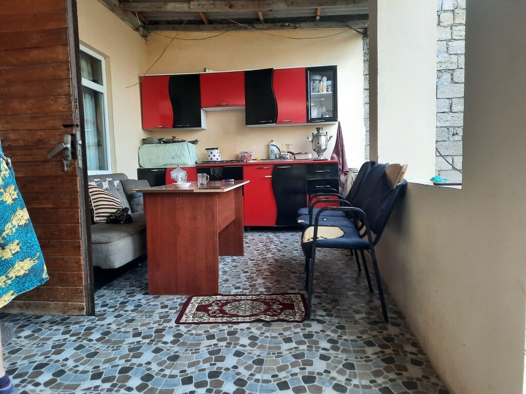 Buzovna 5 otaqlı, 120 kv. m, Kredit yoxdur, Orta təmir