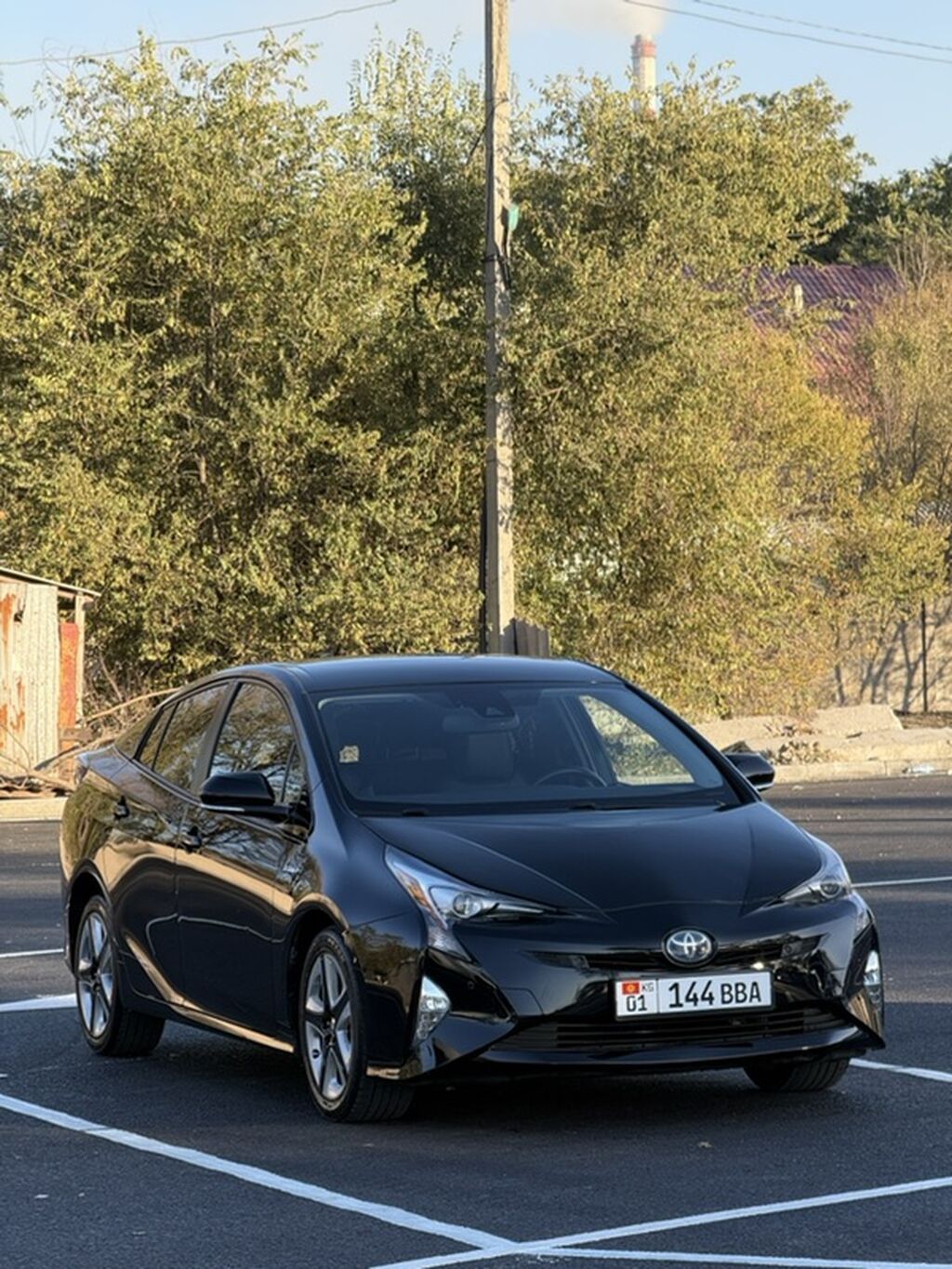 Toyota Prius: 2017 г., 1.8 л, Вариатор, Гибрид, Хэтчбэк: фото 2