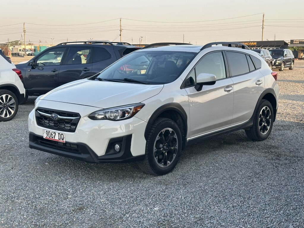 Subaru XV 2020 г., белый, кроссовер: фото 2