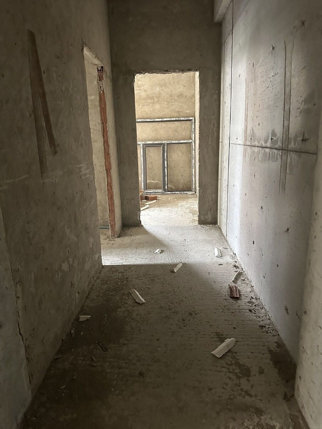 4 otaqlı, Yeni tikili, 131 kv. m