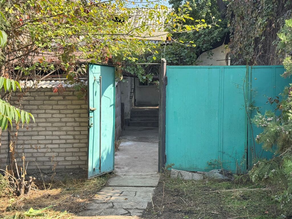 3-х комнатная квартира, в доме с участком 2 сотки. Потолки 3,5 метра: фото 2