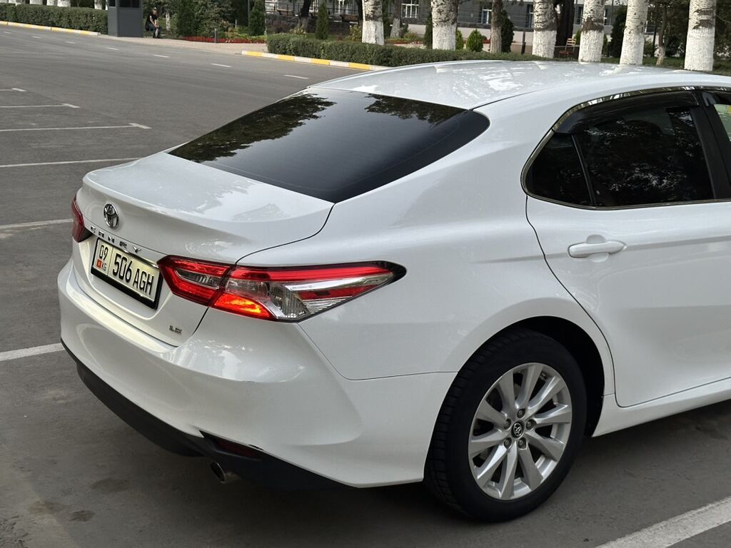 Toyota Camry: 2018 г., 2.5 л, Автомат, Бензин, Седан: фото 6