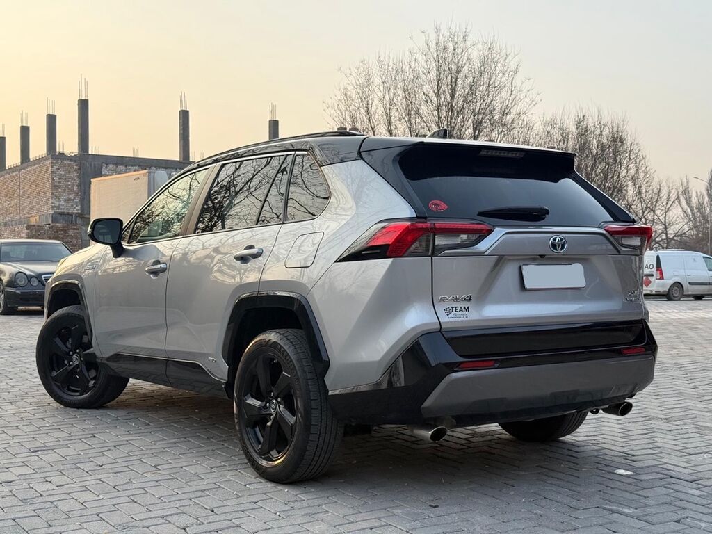 Toyota RAV4: 2019 г., 2.5 л, Вариатор, Гибрид, Кроссовер: фото 3
