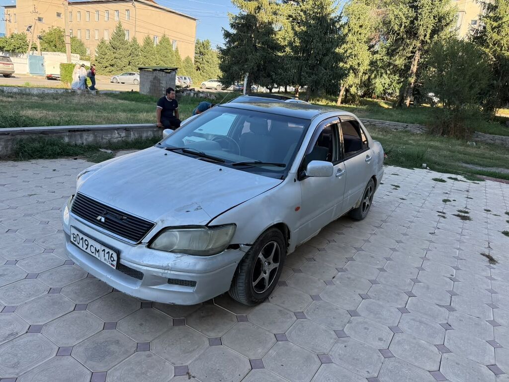 Mitsubishi Lancer: 2001 г., 1.6 л, Автомат, Бензин, Седан: фото 8