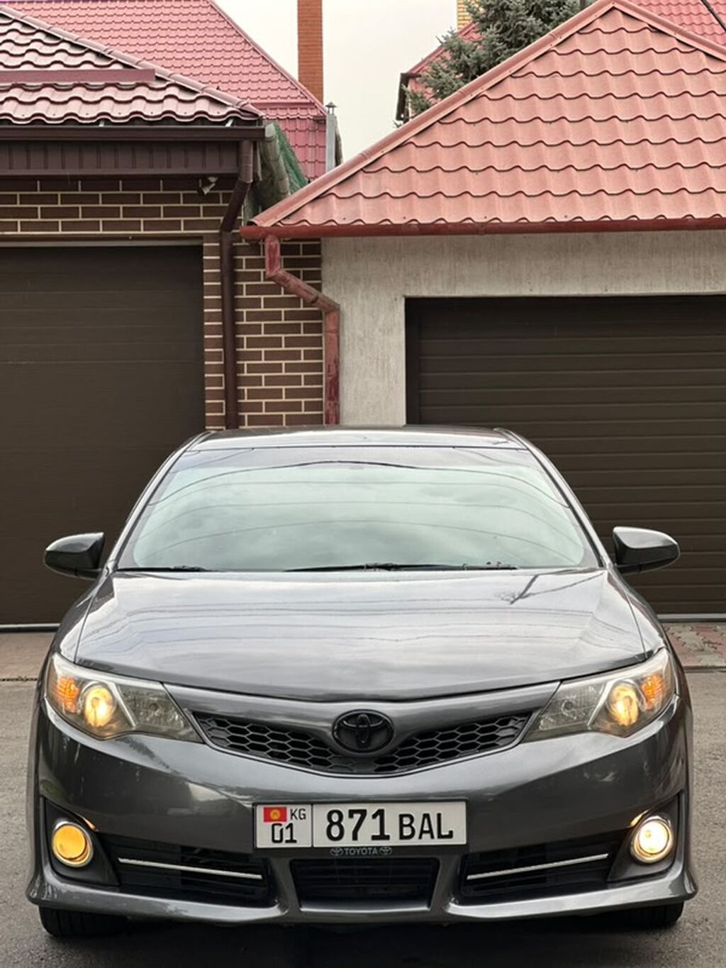 Toyota Camry: 2014 г., 2.5 л, Газ: фото 2