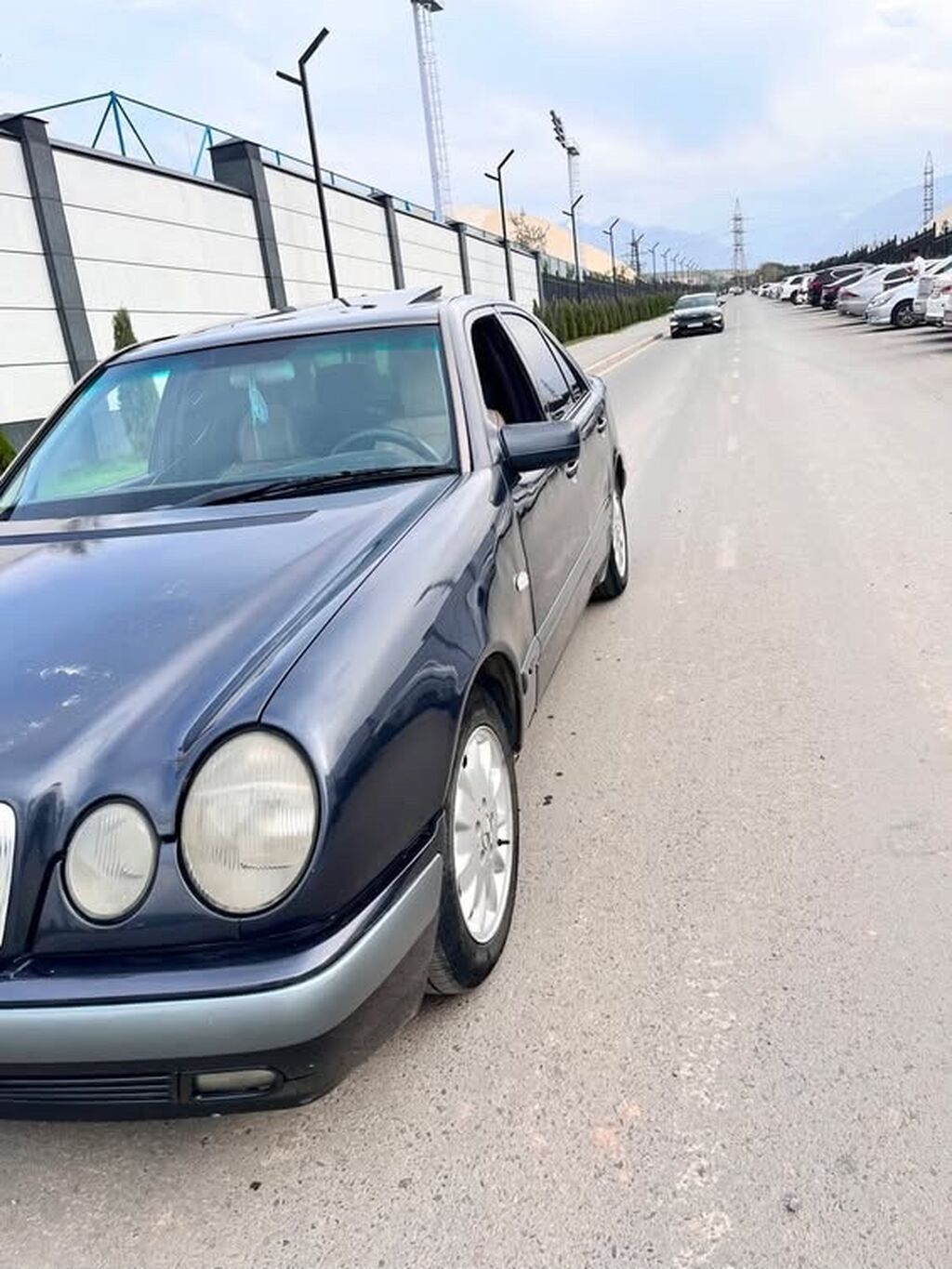 Mercedes-Benz E-Class: 1999 г., 2.4 л, Автомат, Бензин, Седан: фото 2