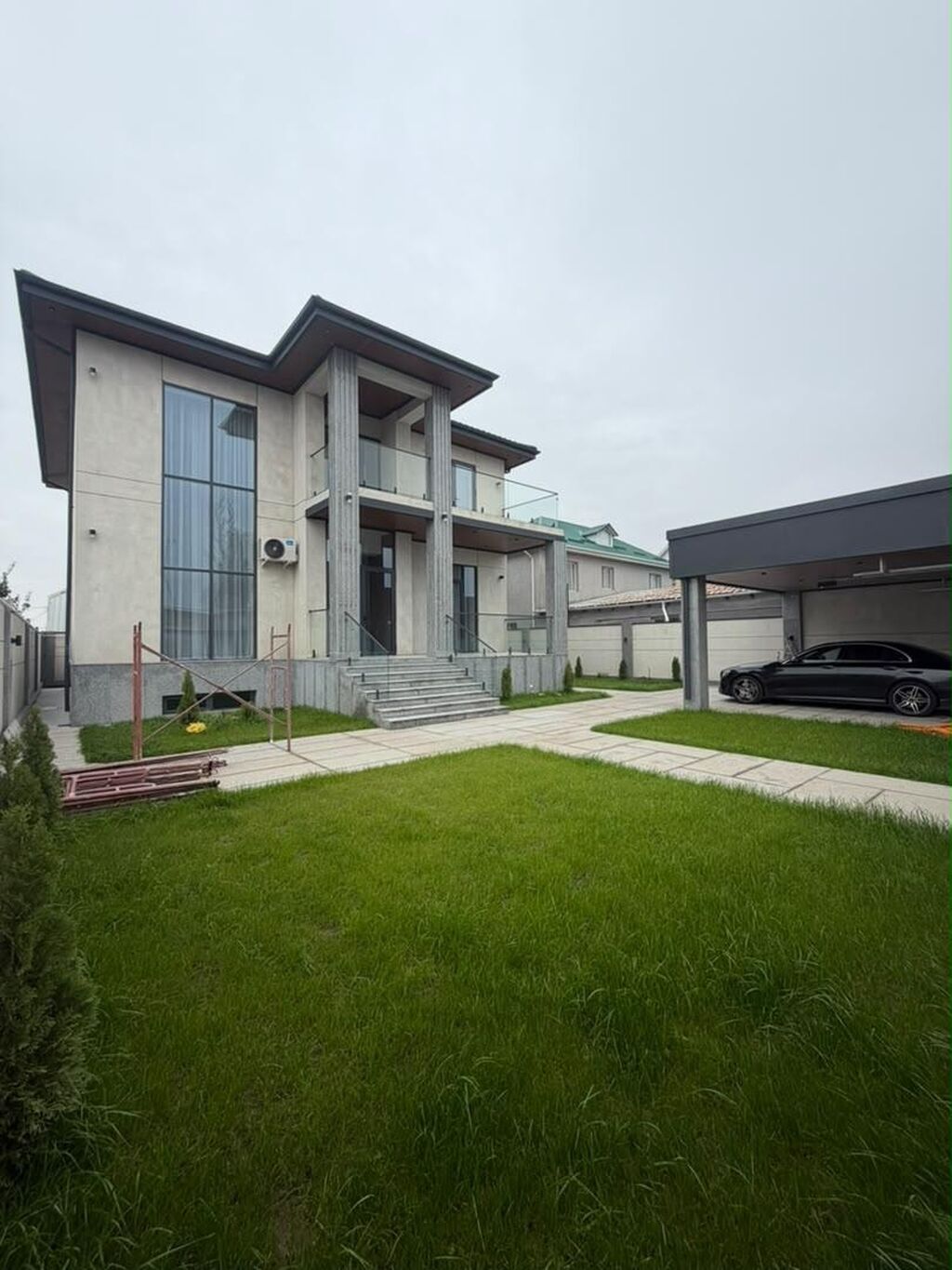 6 комнат и более, 400 м², 5 соток, Бишкек, Алтын-ордо ж/м Агентство недвижимости: фото 1