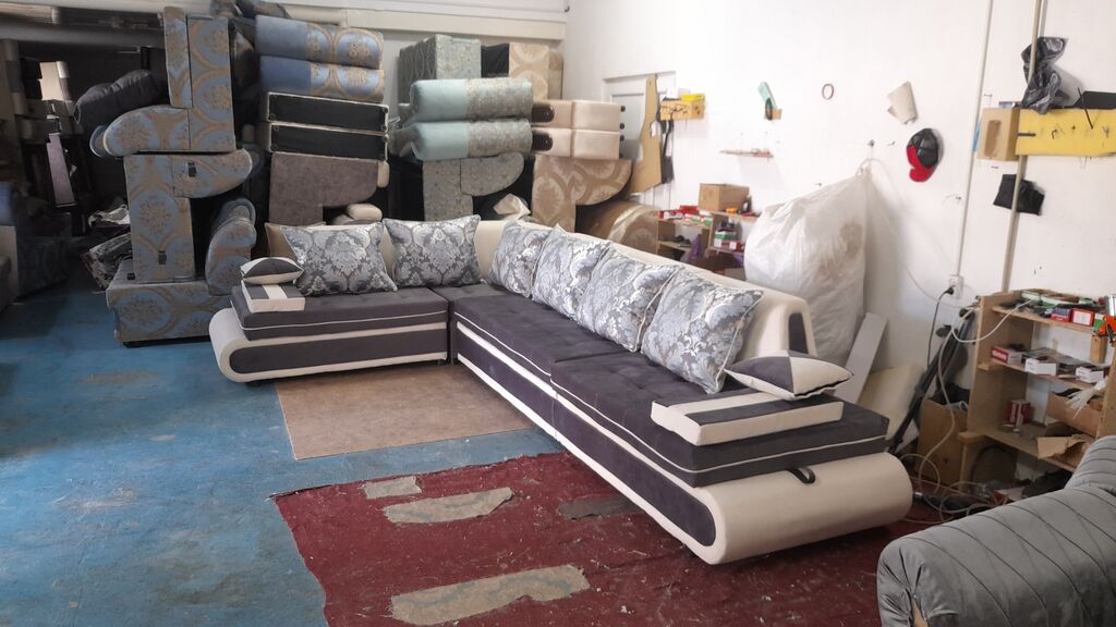 Продаю угловой диван 🛋 35000 KGS | Объявление создано 25 Июль 2021 09:40:37: Продаю угловой диван 🛋