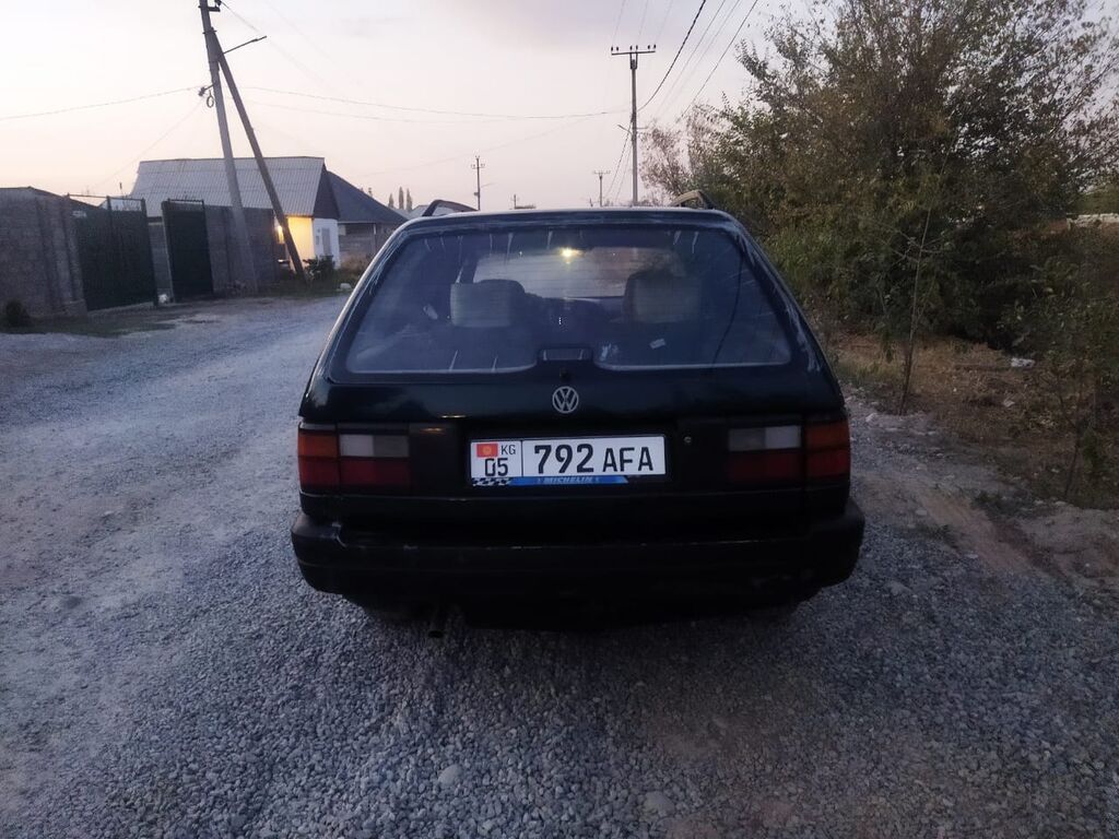 Volkswagen Passat Variant: 1992 г., 1.8 л, Механика, Бензин, Универсал: фото 2