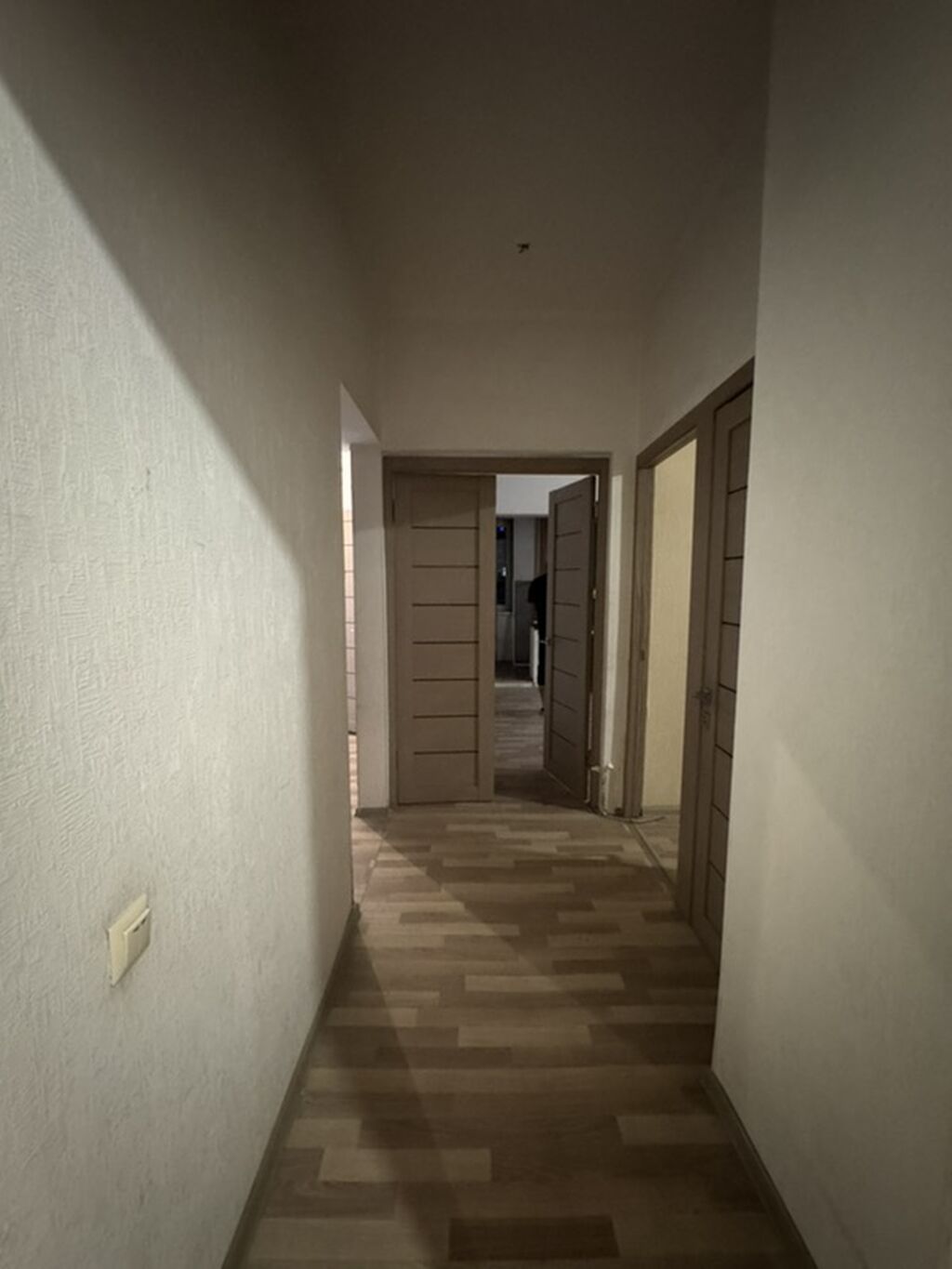 3 комнаты, 80 м², Аламедин-1 мкр 105 серия, 7 этаж, Старый ремонт: фото 7