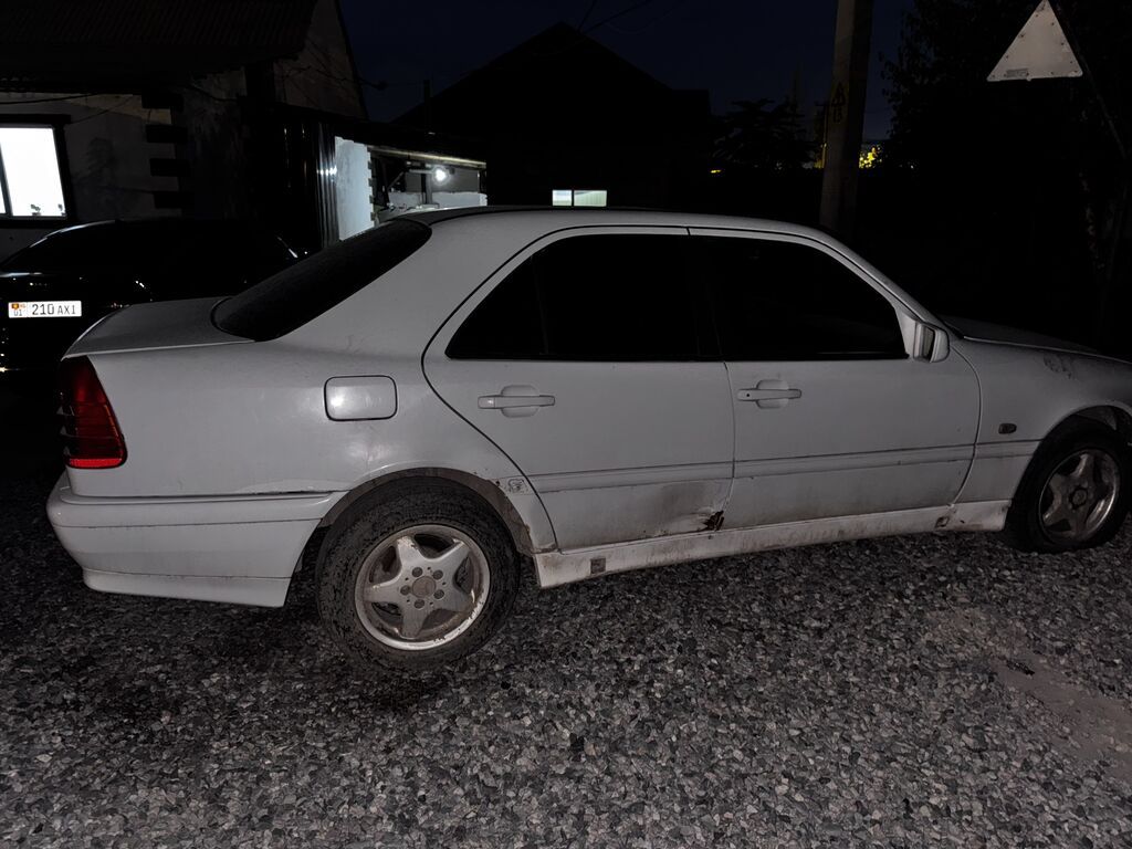Mercedes-Benz S-Class: 1997 г., 2.2 л, Механика, Дизель, Седан: фото 5