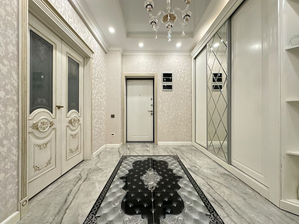 3 комнаты, 90 м², Золотой квадрат Элитка, 4 этаж, Дизайнерский ремонт: фото 8