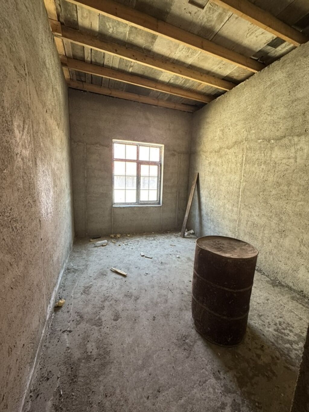 M.Ə. Rəsulzadə qəs. 6 otaqlı, 190 kv. m
