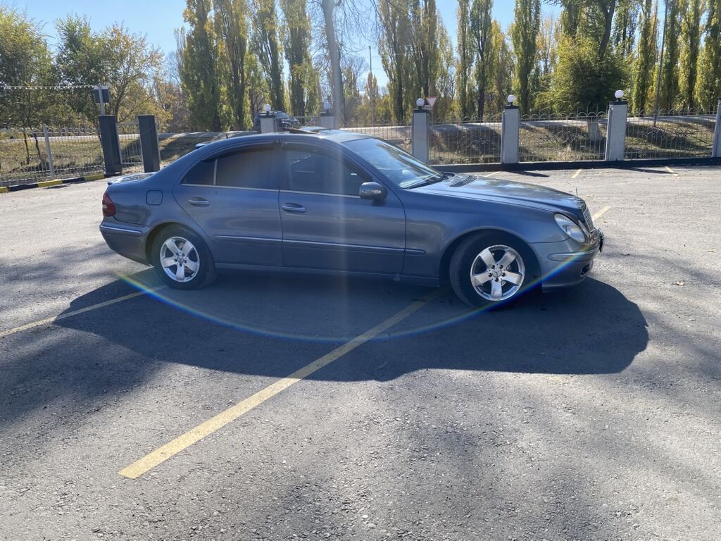 Mercedes-Benz E-Class: 2003 г., 3.2 л, Автомат, Бензин, Седан: фото 2