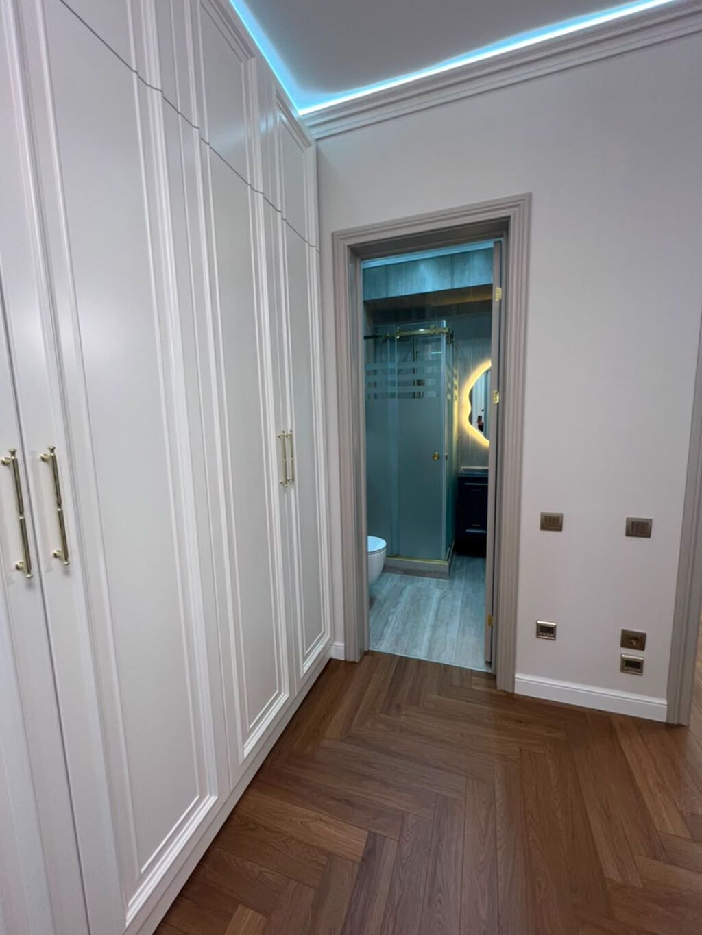 3 комнаты, 105 м², Асанбай мкр Элитка, 9 этаж, Дизайнерский ремонт: фото 2