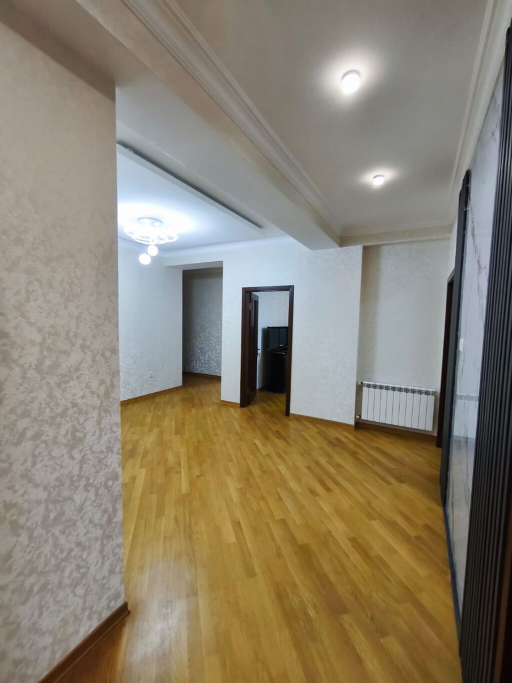 3 otaqlı, Yeni tikili, 132 kv. m