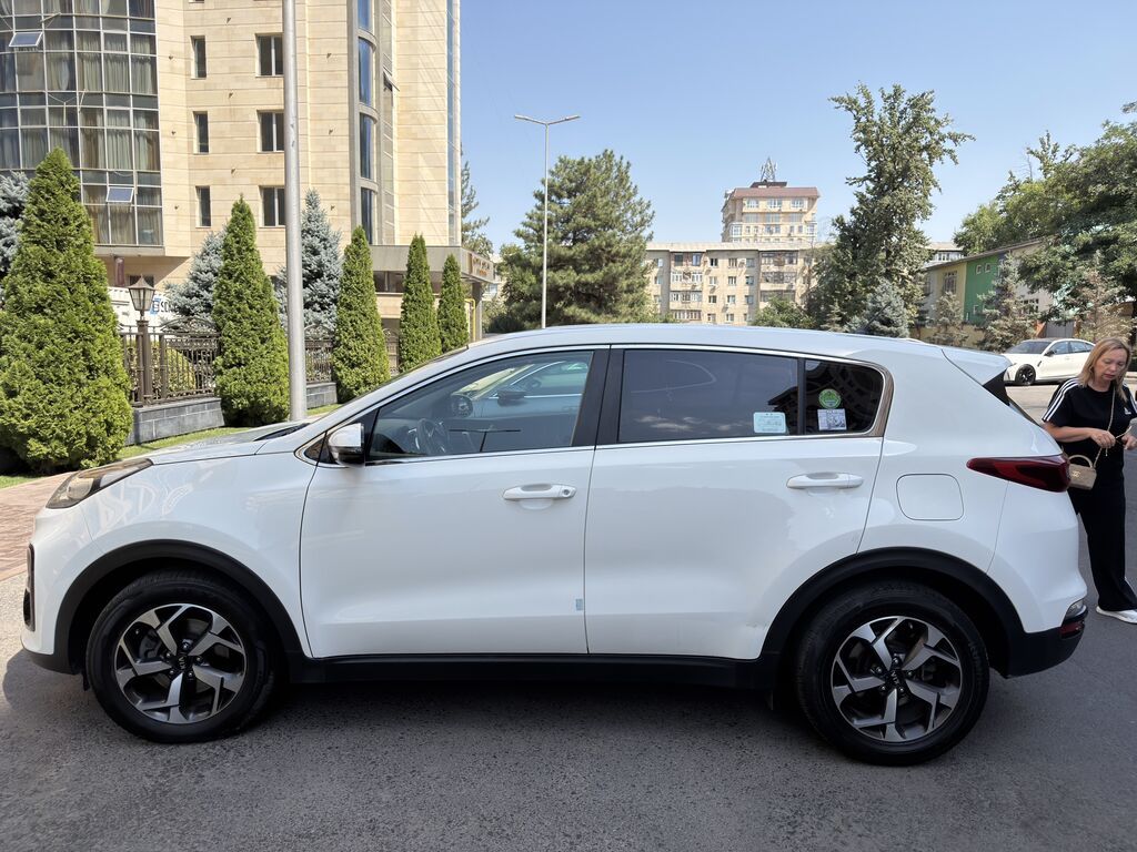 Kia Sportage: 2018 г., 2 л, Автомат, Дизель: фото 2
