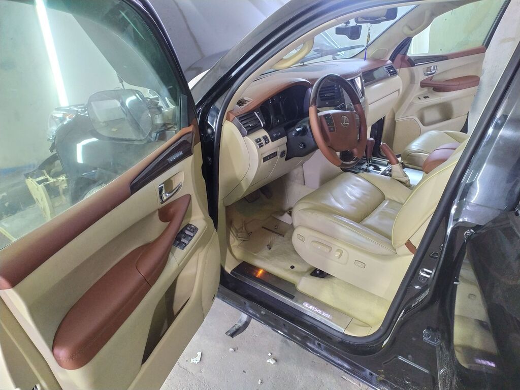 Автоателье: Реставрация салона Перетяжка панели srs airbag ремонт: фото 4