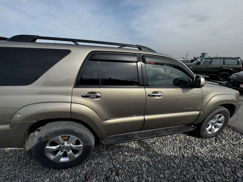 Toyota 4Runner: 2008 г., 4 л, Автомат, Газ, Внедорожник: фото 3