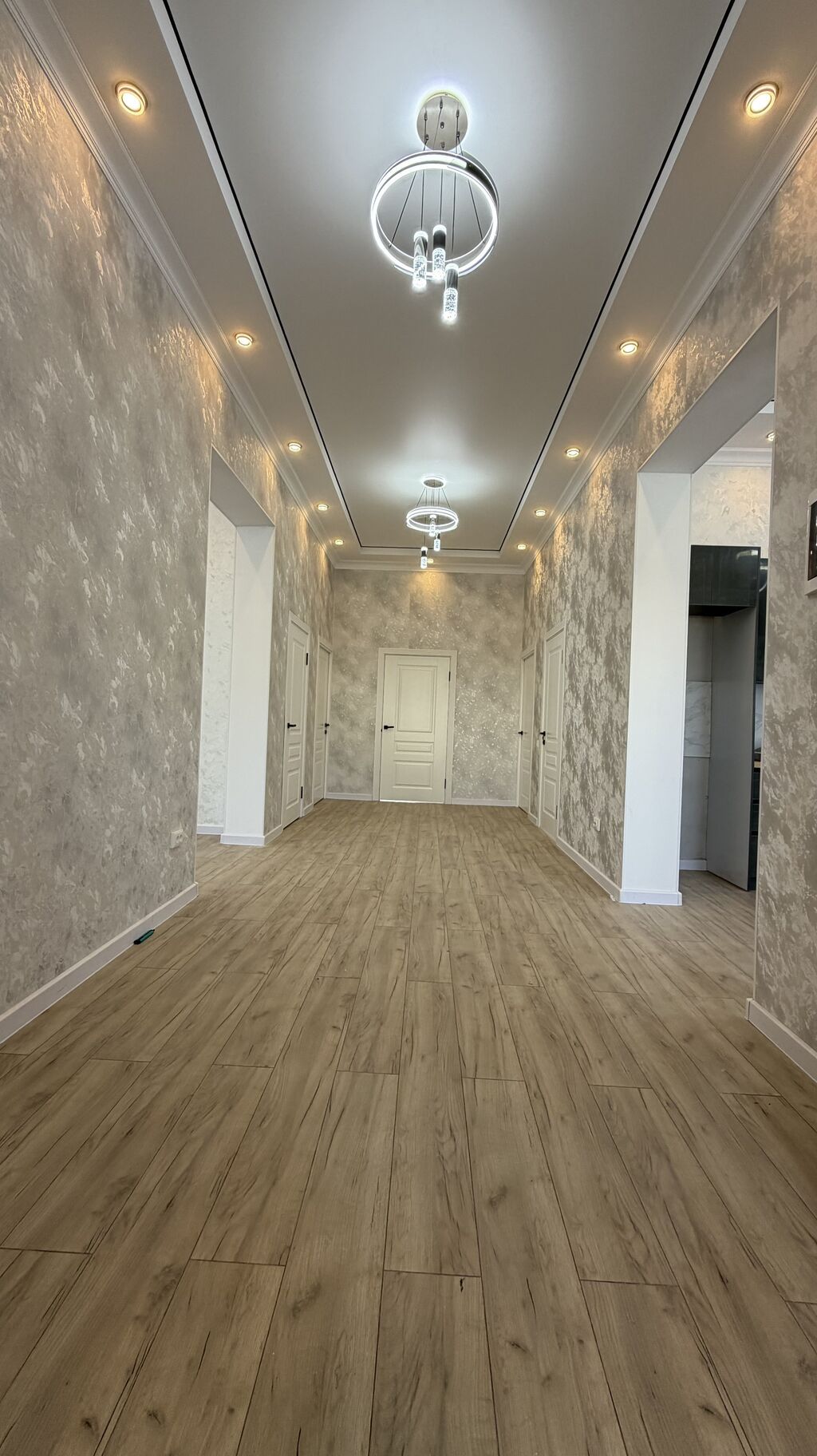 Продается НОВЫЙ дом В Новопокровке Квадратура 140 м2 3 спальни, зал: фото 4