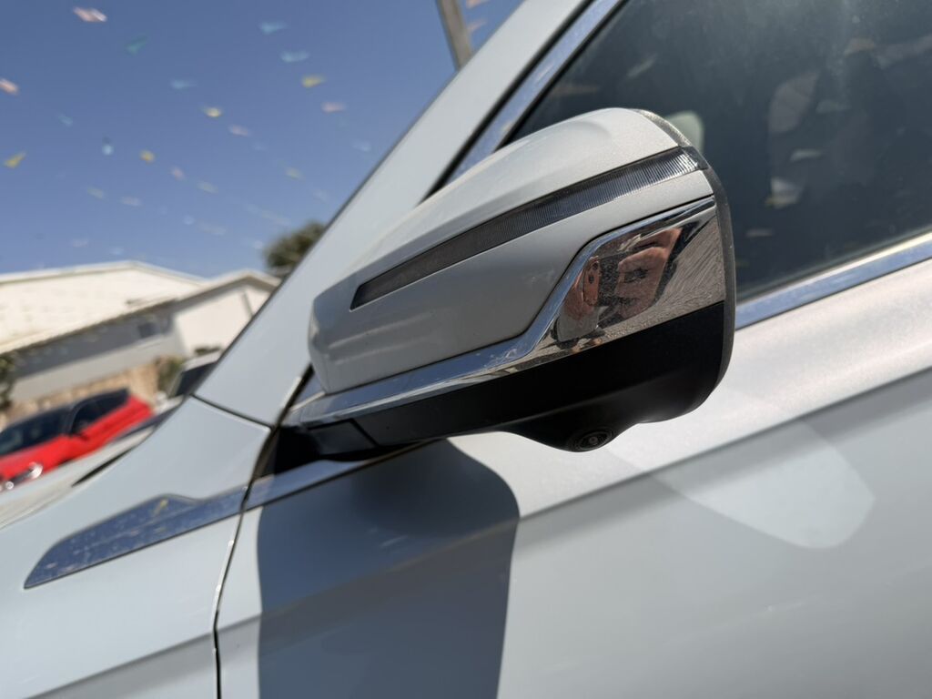 Geely Atlas Pro: 2023 г., 1.5 л, Автомат, Гибрид, Кроссовер: фото 5