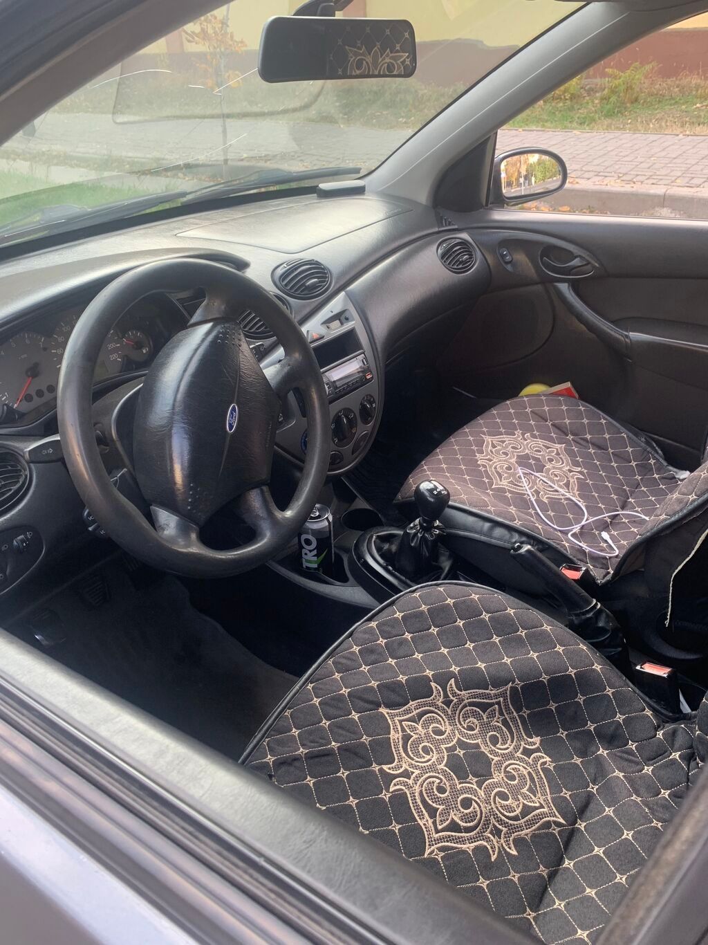 Ford Focus: 2002 г., 1.6 л, Механика, Бензин, Хэтчбэк: фото 4