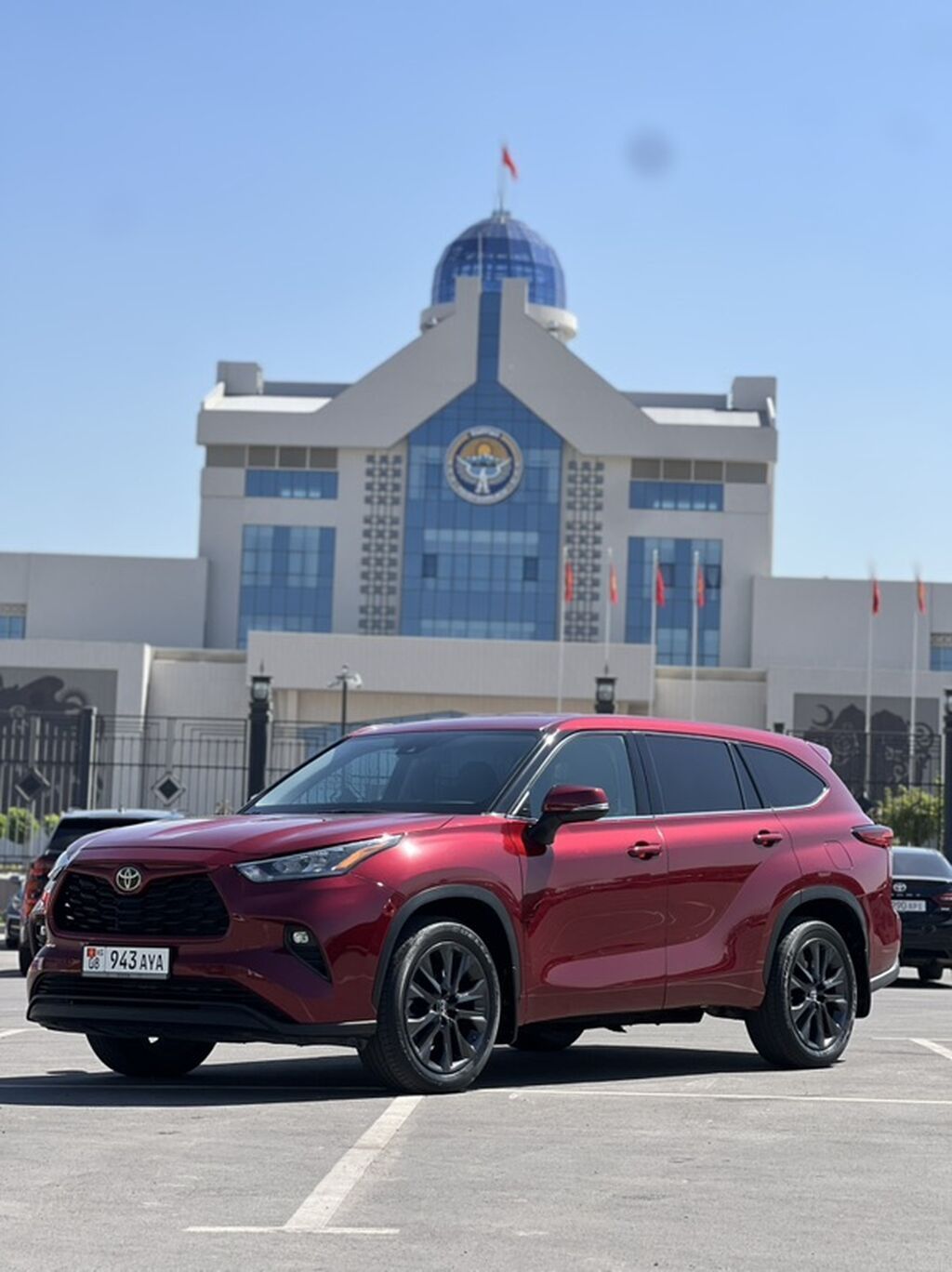 Toyota Highlander: 2020 г., 3.5 л, Автомат, Бензин, Кроссовер: фото 1
