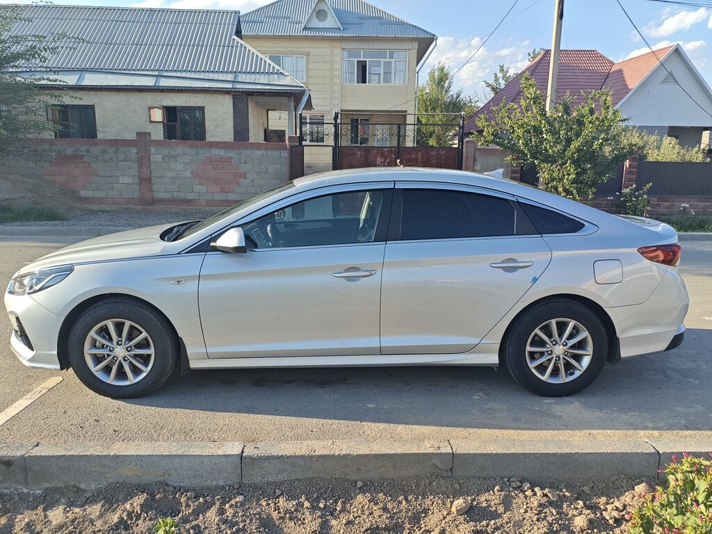 Hyundai Sonata: 2020 г., 2 л, Автомат, Газ, Седан — фото 4