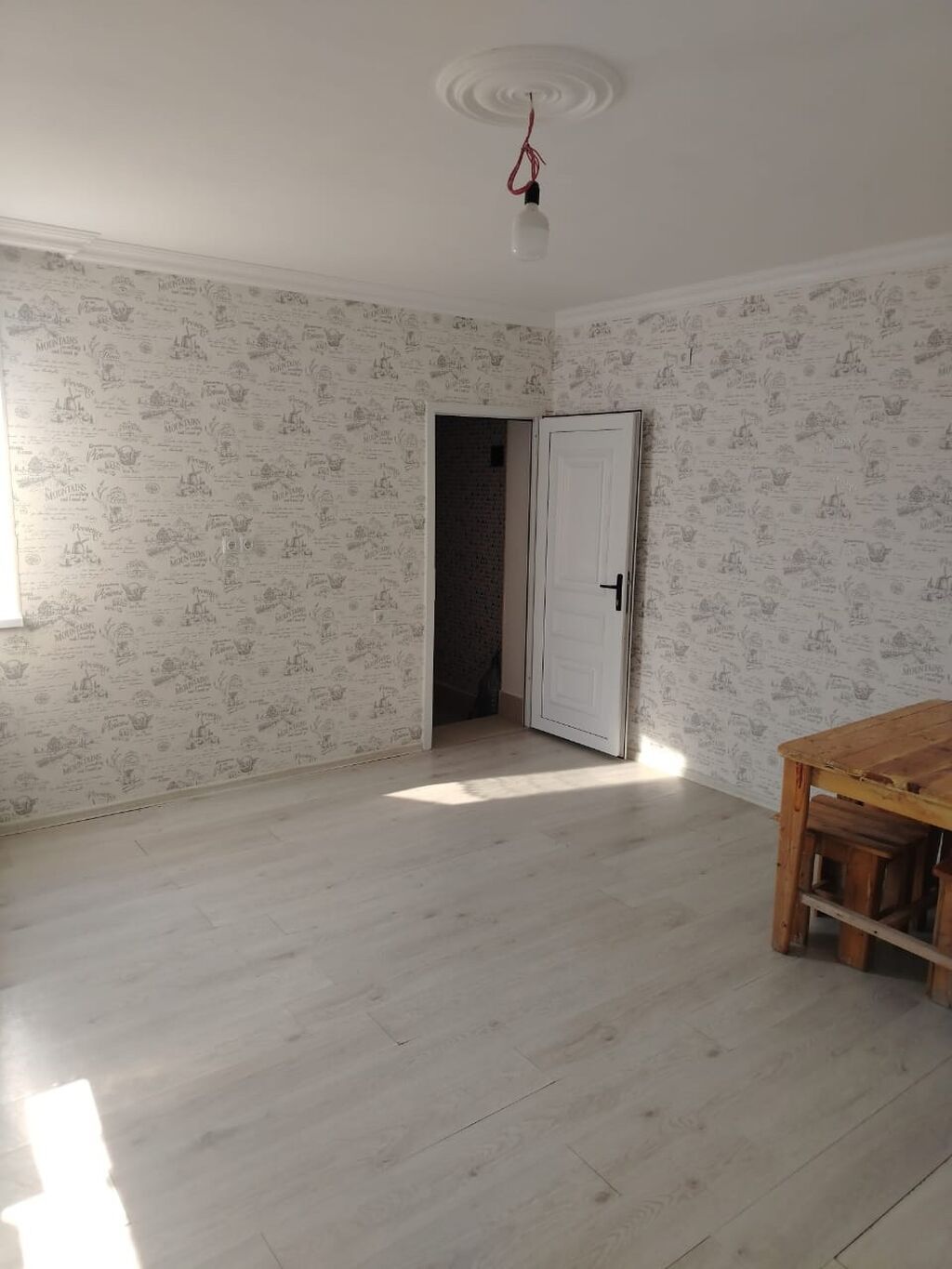 Sumqayit şəh corat bağları 4 ün yolunda 2 otaq tam əşyali səliqəli ev