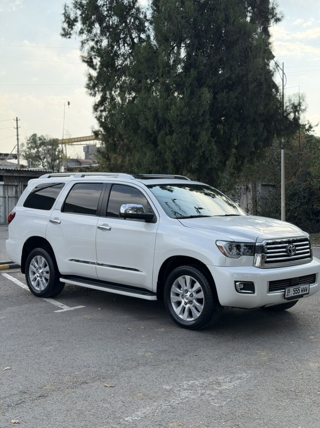 Toyota Sequoia: 2020 г., 5.7 л, Автомат, Бензин, Внедорожник: фото 1