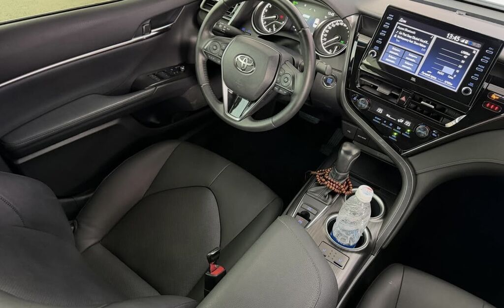 Toyota Camry: 2023 г., Автомат, Бензин, Седан: фото 6