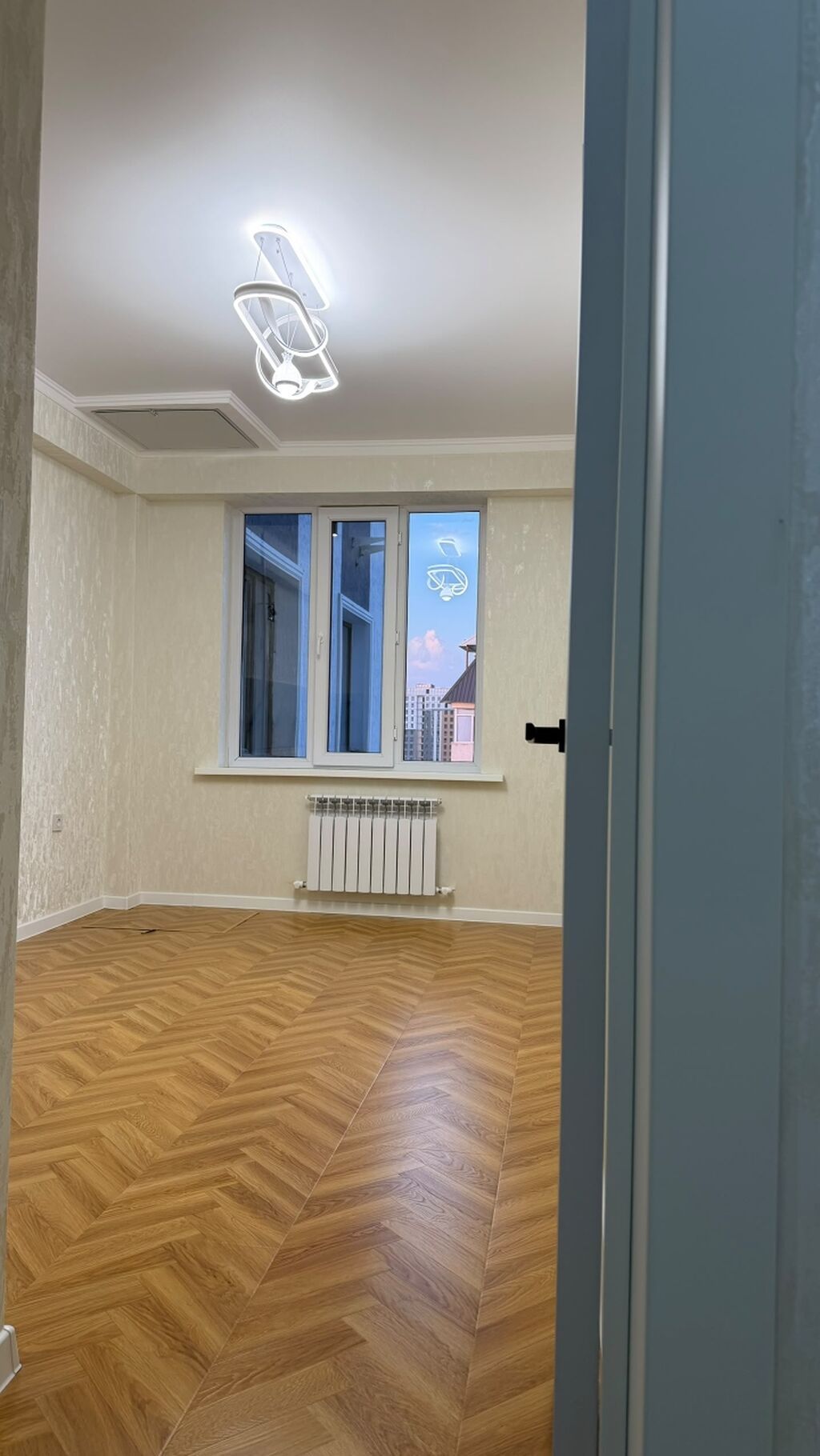 Продаю 1ком.кв. Пишпеке ж/к Семетей.39.1м2 Планировка и отделка: -: фото 4