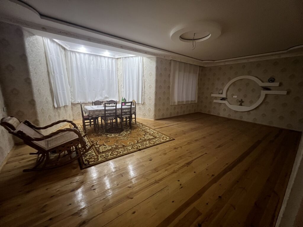 4 otaqlı, 156 kv. m, Yeni təmirli