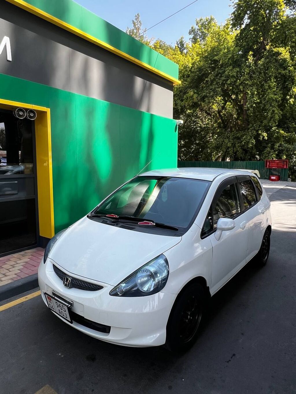 Honda Fit: 2002 г., 1.3 л, Автомат, Бензин, Хэтчбэк: фото 8