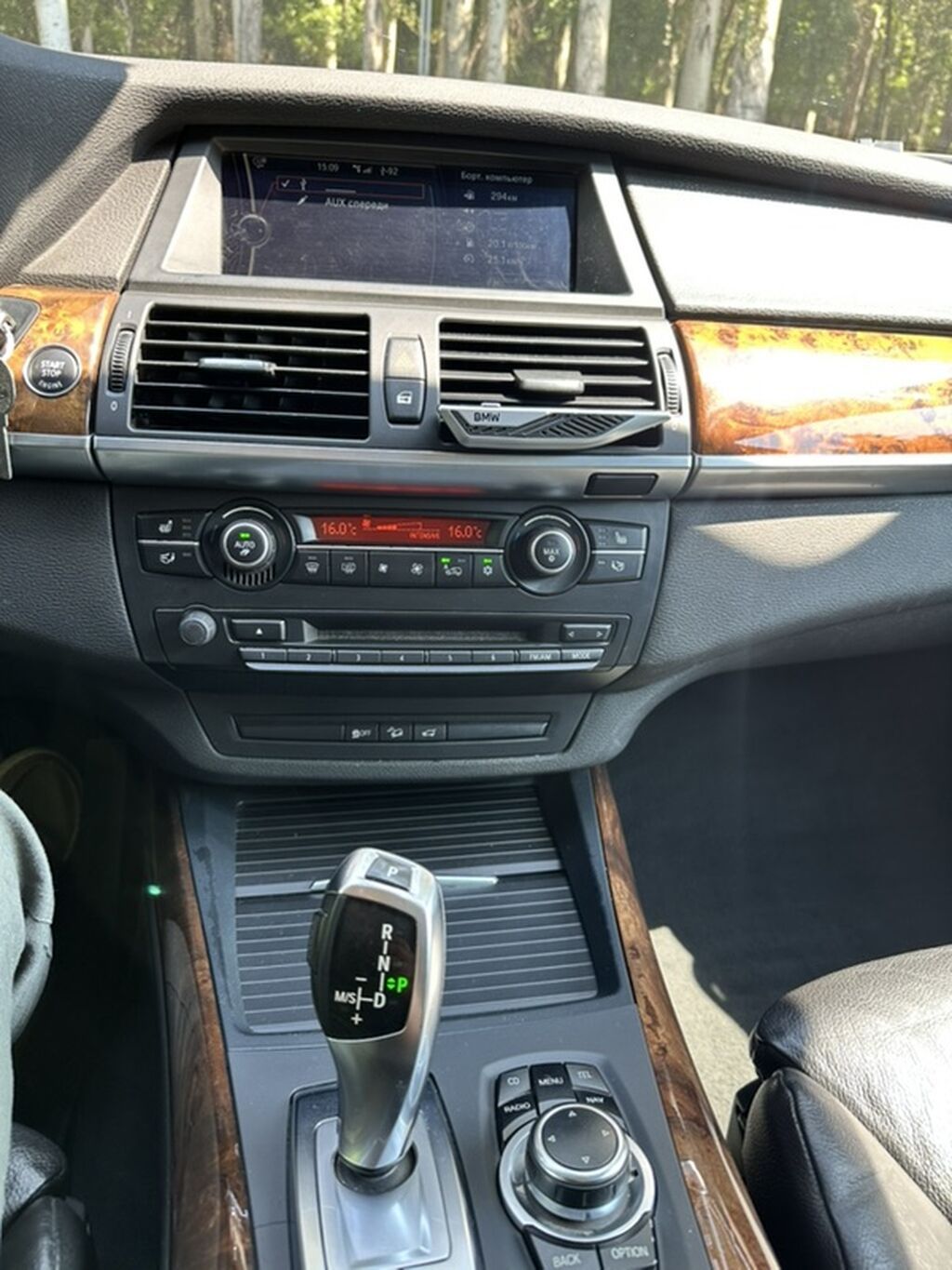 BMW X5: 2010 г., 3.5 л, Автомат, Бензин, Кроссовер: фото 8