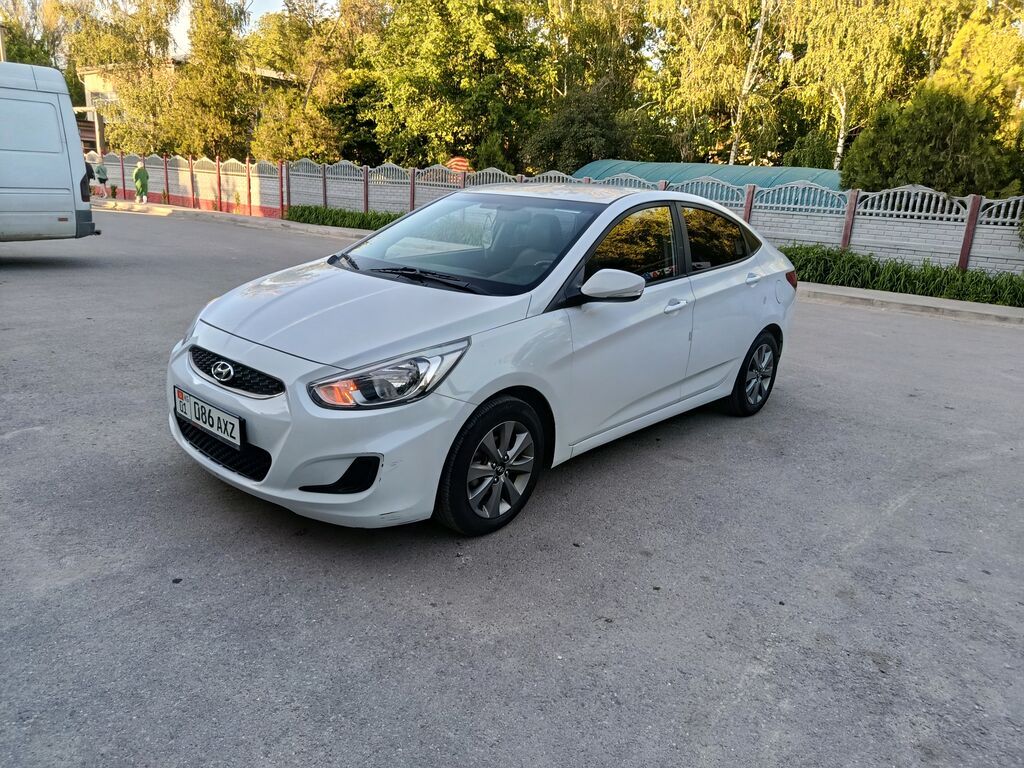 Hyundai Accent: 2018 г., 1.4 л, Автомат, Бензин, Седан: фото 2
