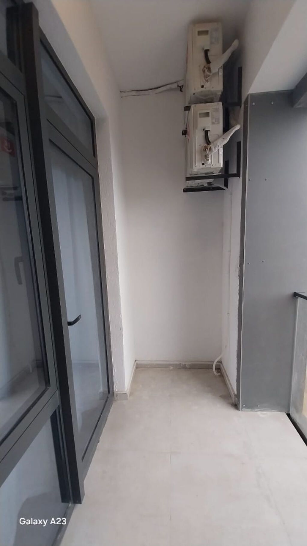 Tecili Satılır! 2 otaglı menzil Hezi Aslanov metrosunun yanında