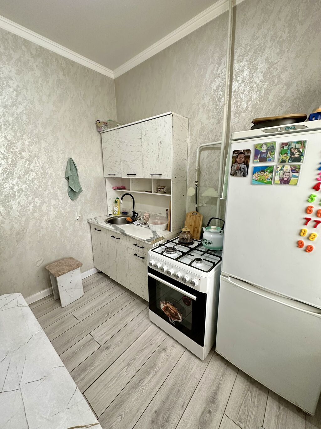 2 комнаты, 52 м², Ак-Эмир рынок 106 серия, 8 этаж, Старый ремонт: фото 2