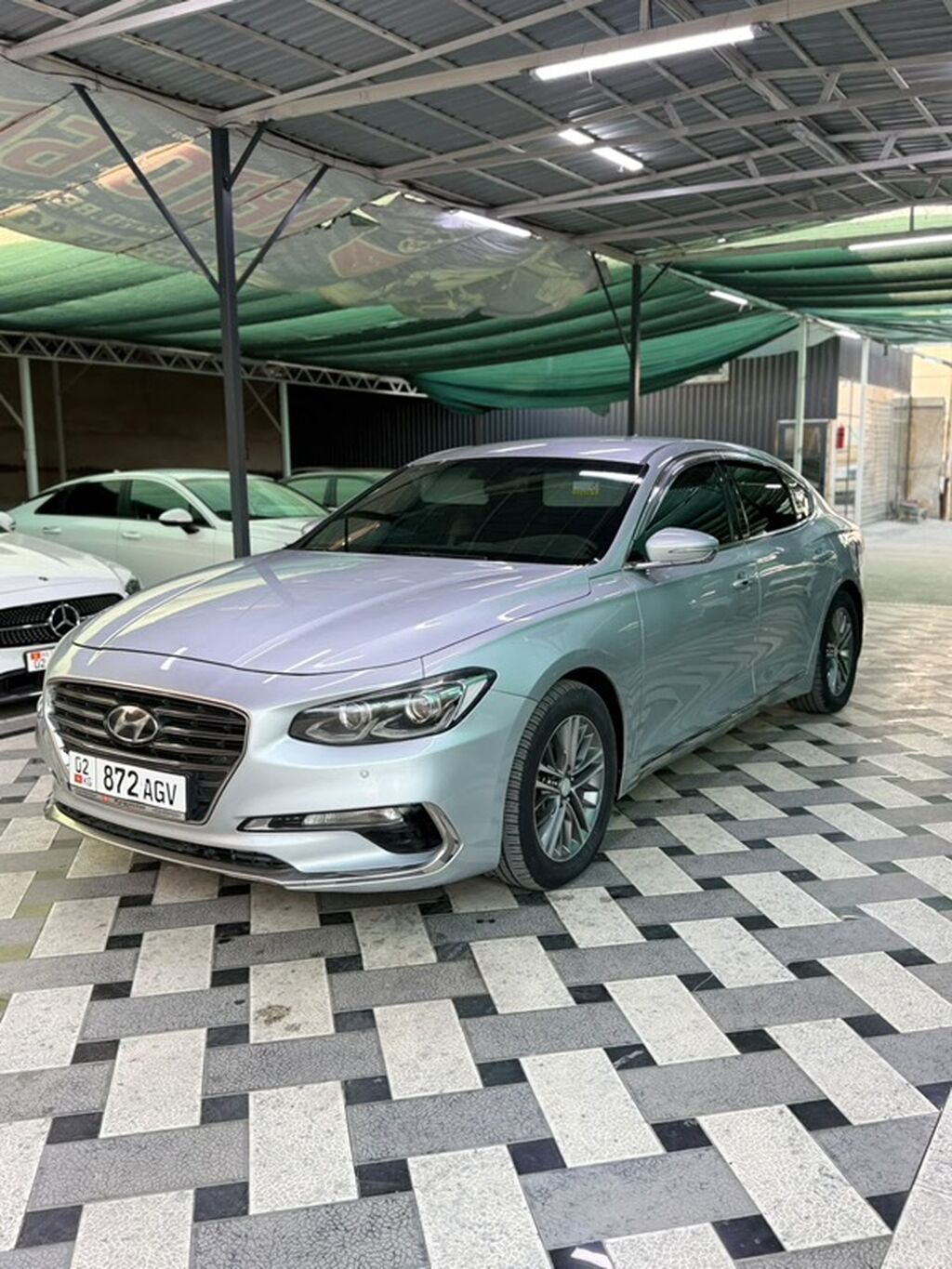 Hyundai Grandeur: 2017 г., 3 л, Автомат, Газ, Седан: фото 2