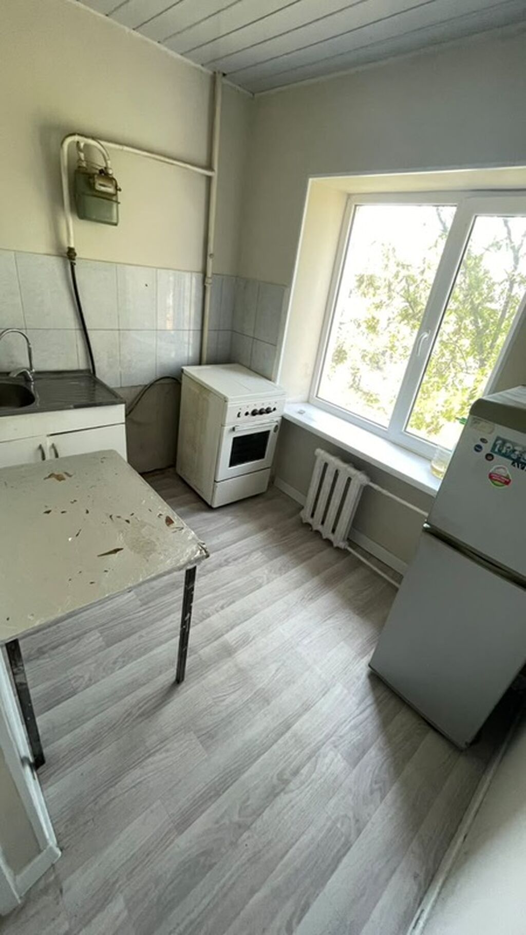 СДАЕТСЯ КВАРТИРА ШОТА РУСТАВЕЛИ 97 - Планировка: просторная гостиная: фото 8