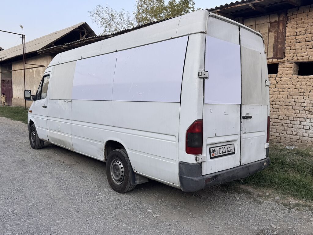 Mercedes-Benz Спринтер: 2005 г., 2.7 л, Механика, Дизель, Фургон: фото 3