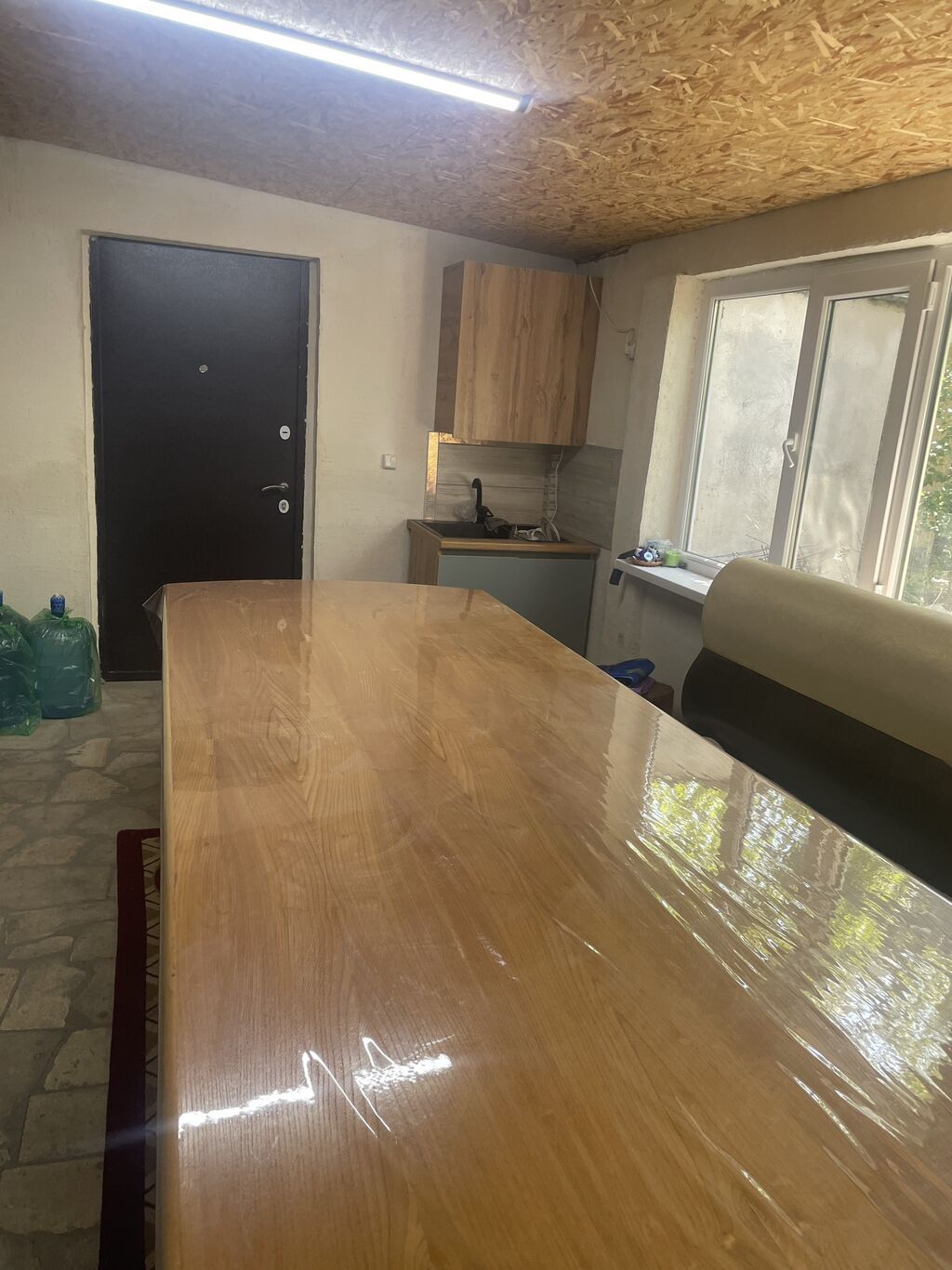 Срочно продается компактный дом в Ак-орго,5 соток . Имеется баня,очок: фото 5