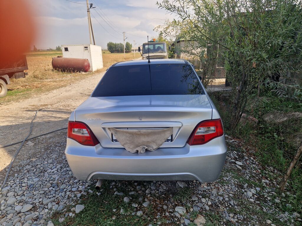 Daewoo Nexia: 2010 г., 1.6 л, Механика, Бензин, Седан: фото 3