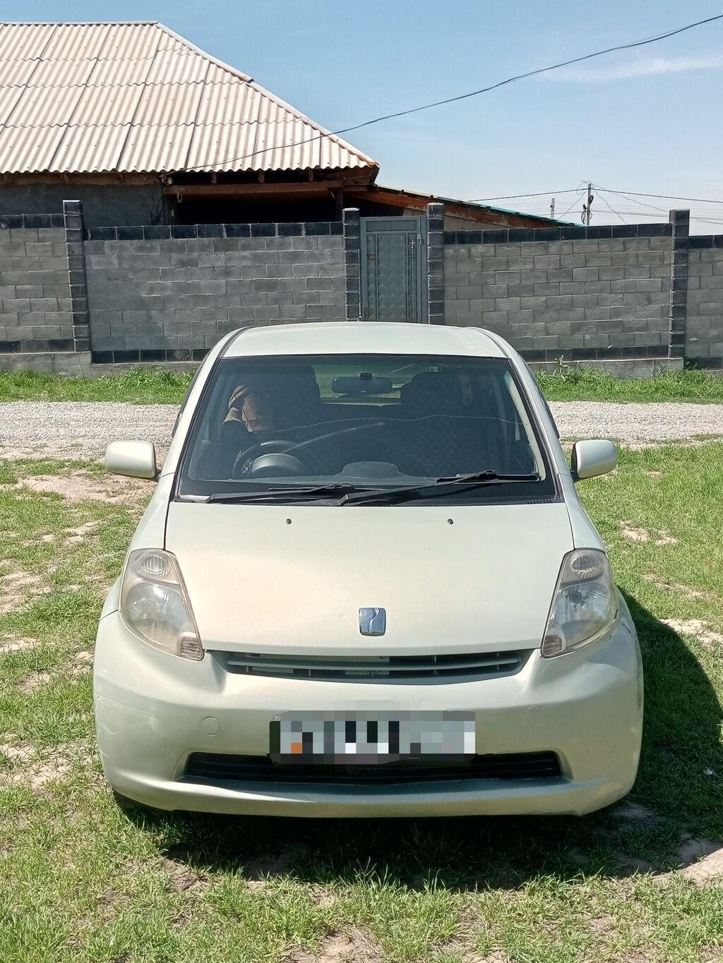 Toyota Passo: 2005 г., 1 л, Автомат, Хэтчбэк: фото 2