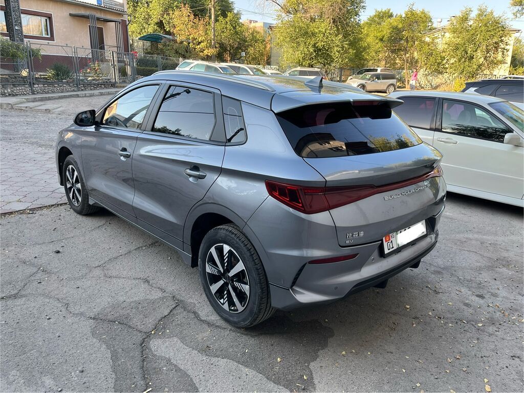 BYD E2: 2023 г., Электромобиль, Хэтчбэк: фото 4