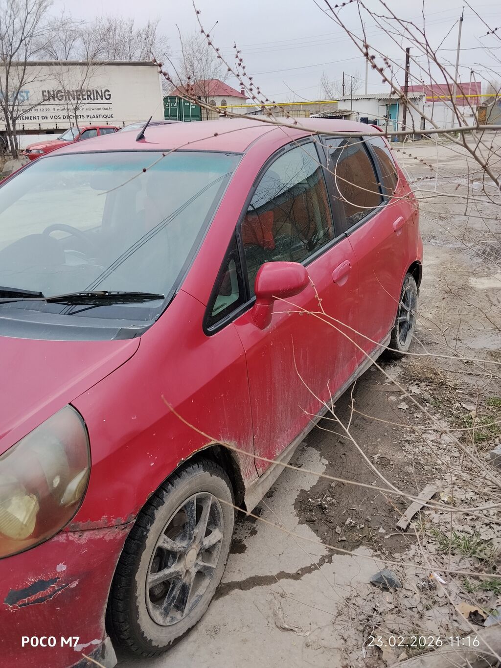 Honda Fit: 2002 г., 1.5 л, Автомат, Бензин, Хэтчбэк: фото 2