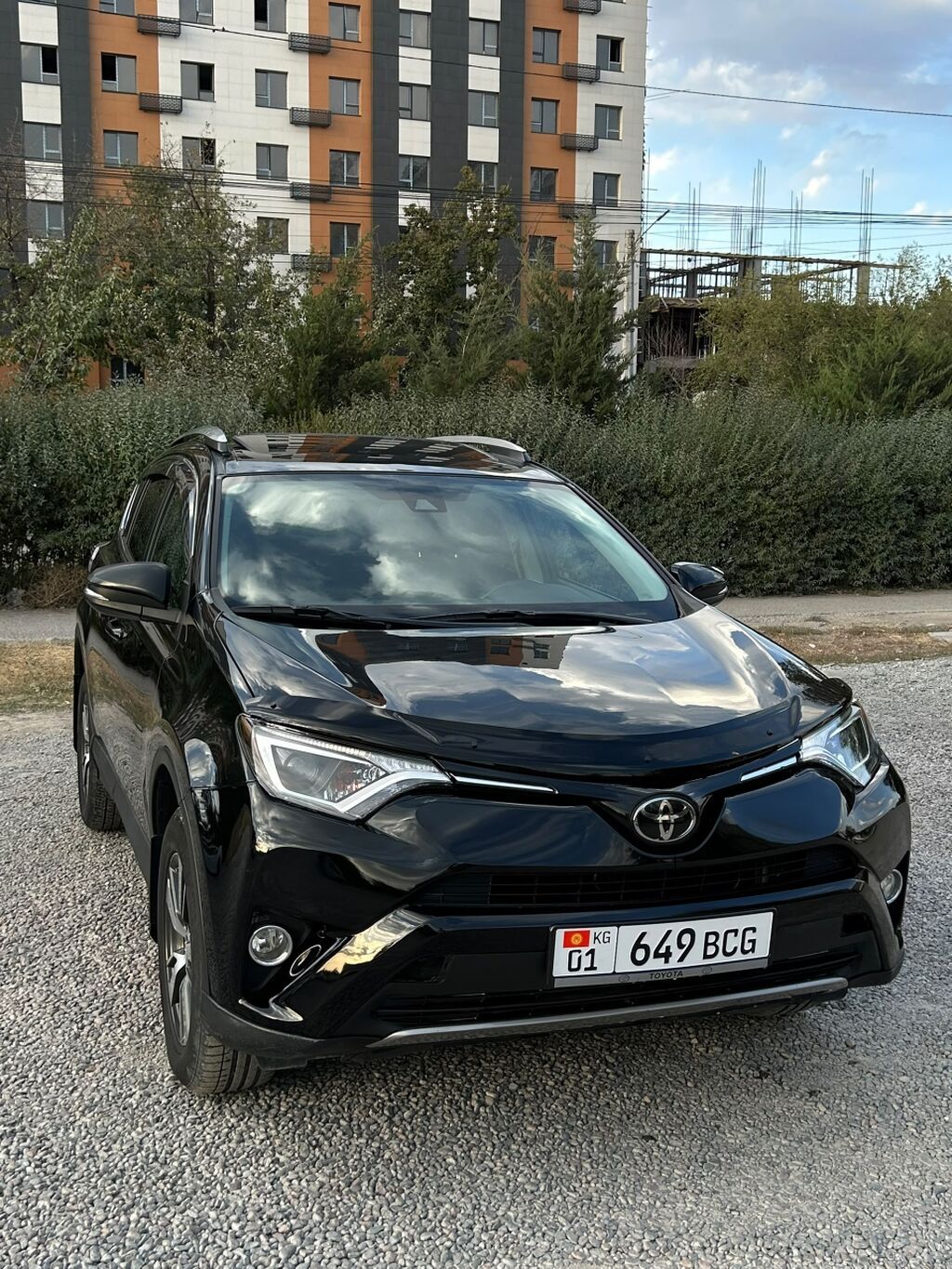 Toyota RAV4: 2017 г., 2.5 л, Автомат, Бензин, Кроссовер: фото 3