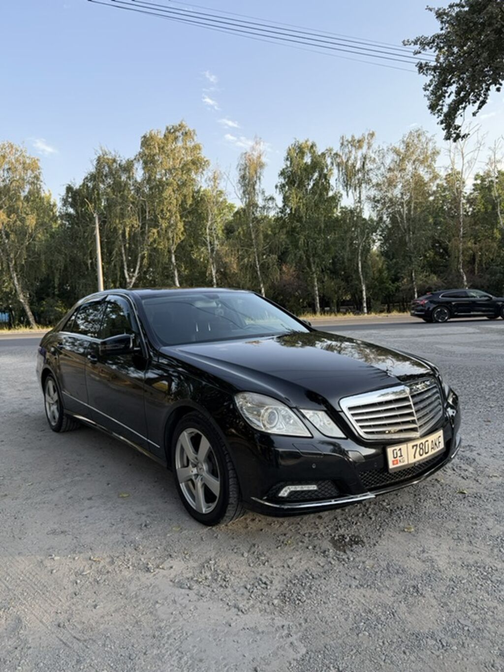 Mercedes-Benz E-Class: 2010 г., 3 л, Автомат, Бензин, Седан: фото 2