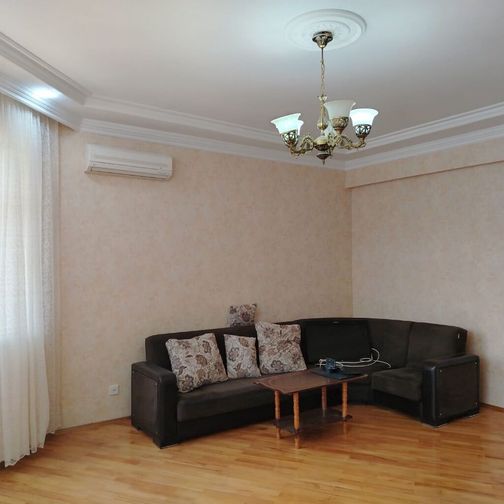 3 otaqlı, Yeni tikili, 135 kv. m