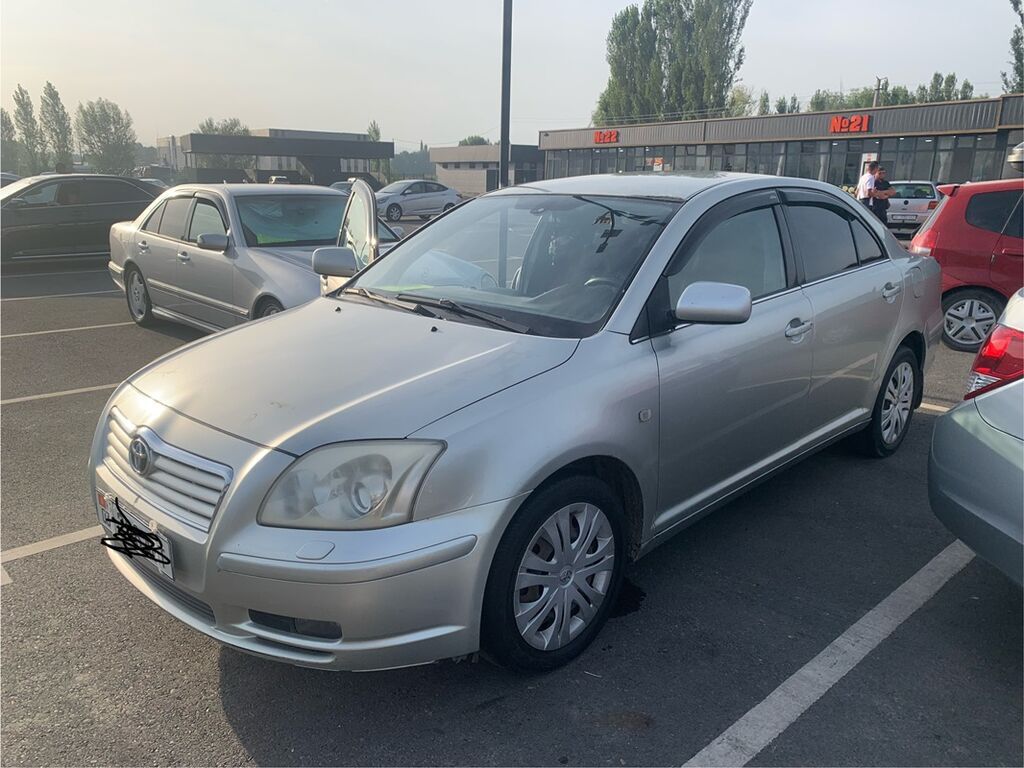 Toyota Avensis: 2003 г., 2 л, Автомат, Бензин, Седан: фото 3